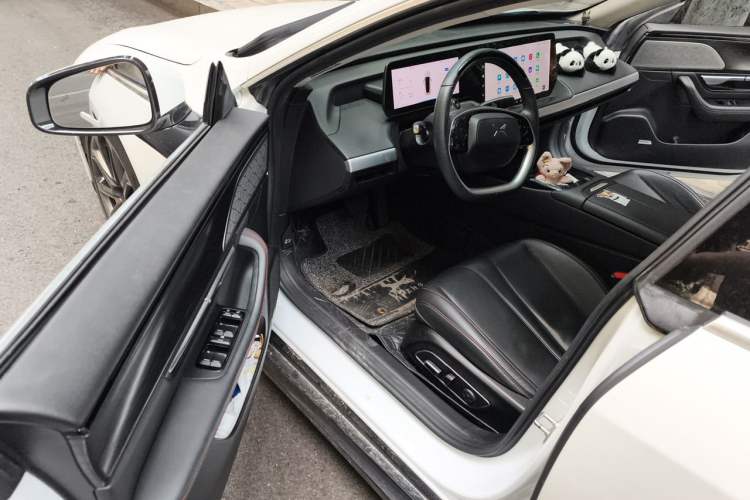 Used XPeng P7 2022 480N+ Driver Seat