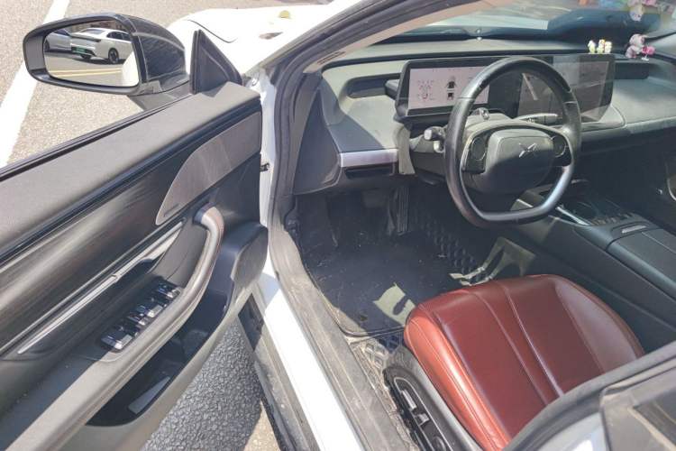 Used XPeng P7 2022 670N+ Driver Seat