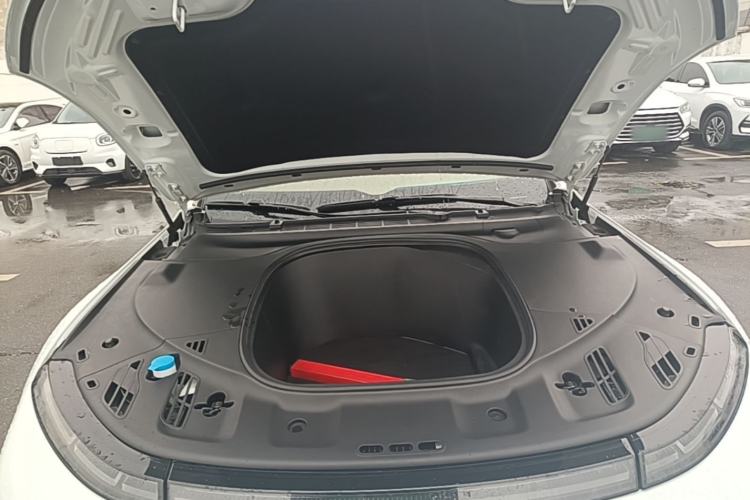 Used XPeng P7 2022 625E Engine Bay