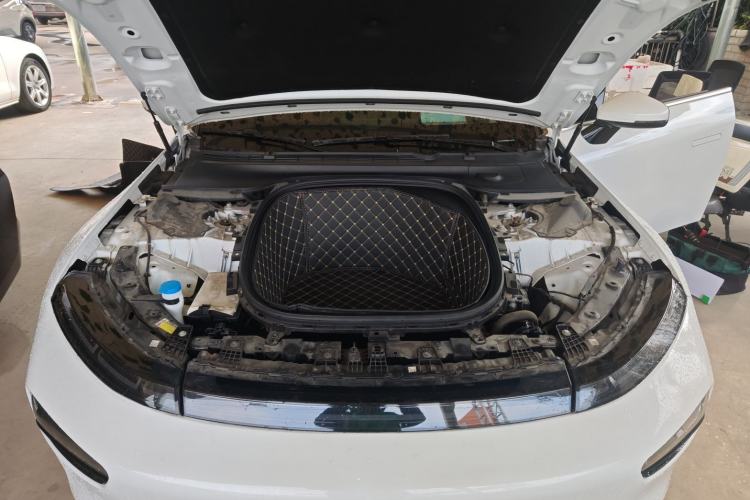 Used XPeng P7 2022 586G Engine Bay
