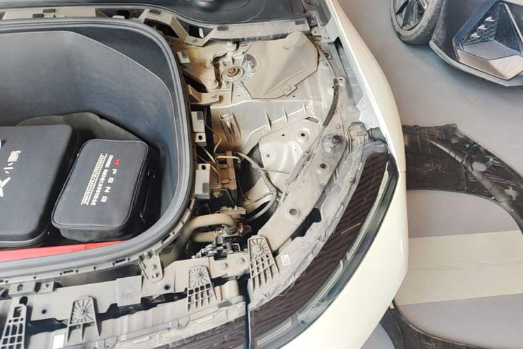 Used XPeng P7 2022 670N+ Engine Bay Left