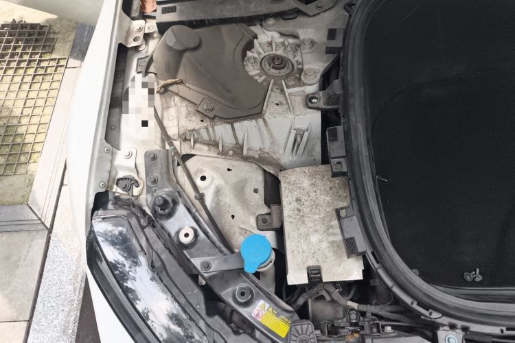 Used XPeng P7 2022 480N+ Engine Bay Right