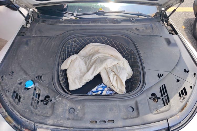 Used XPeng P7 2022 670N+ Engine Bay