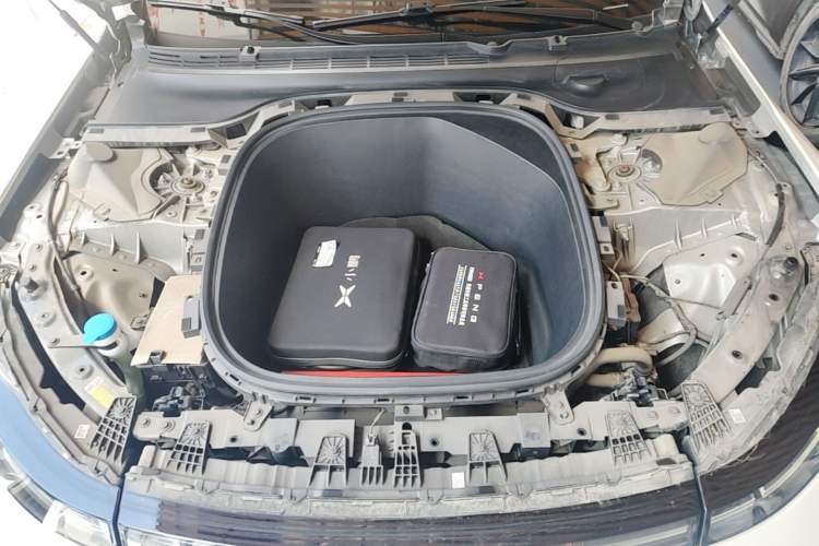 Used XPeng P7 2022 670N+ Engine Bay