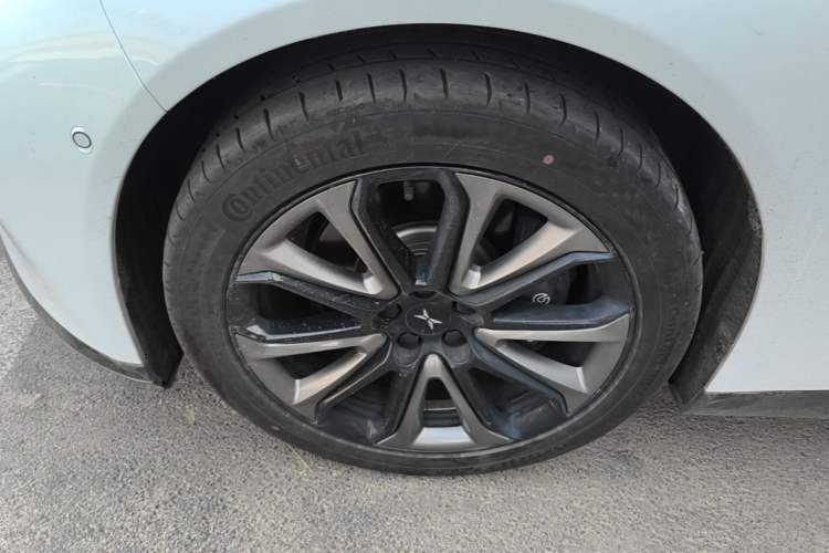 Used XPeng P7 2022 670N+ Exterior 4