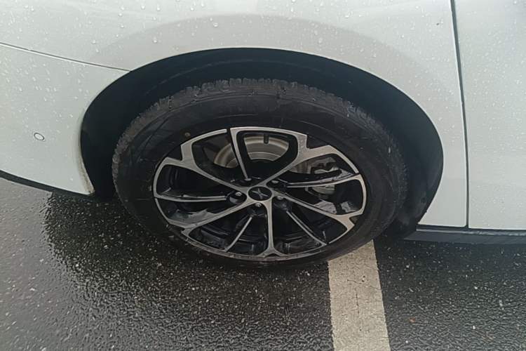 Used XPeng P7 2022 625E Exterior 5