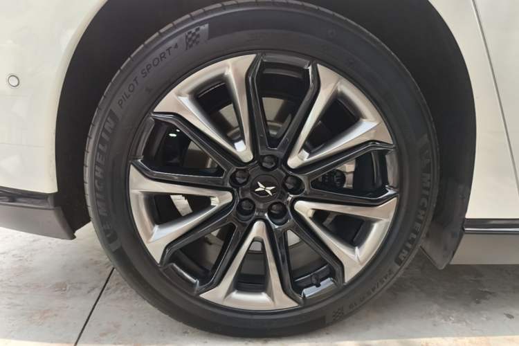 Used XPeng P7 2022 625E Exterior 5