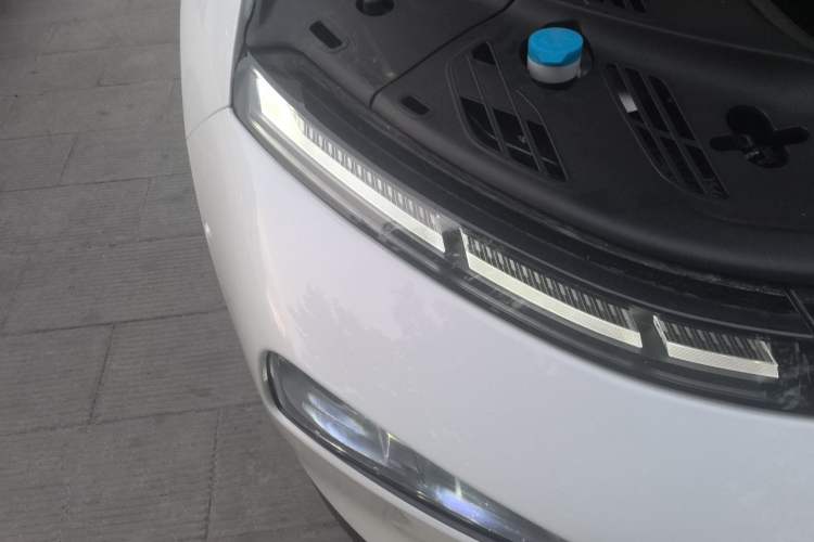 Used XPeng P7 2022 670E+ Exterior 6