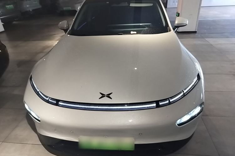 Used XPeng P7 2022 670E+ Front