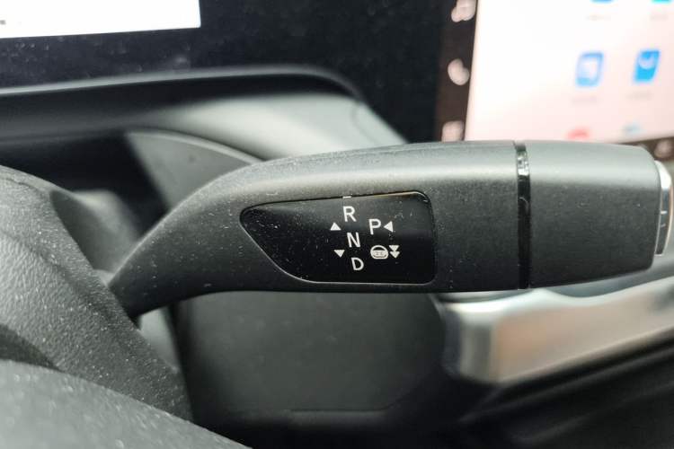 Used XPeng P7 2022 480N+ Gear Lever