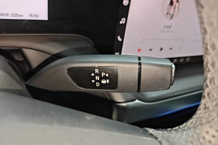 Used XPeng P7 2022 480N+ Gear Lever