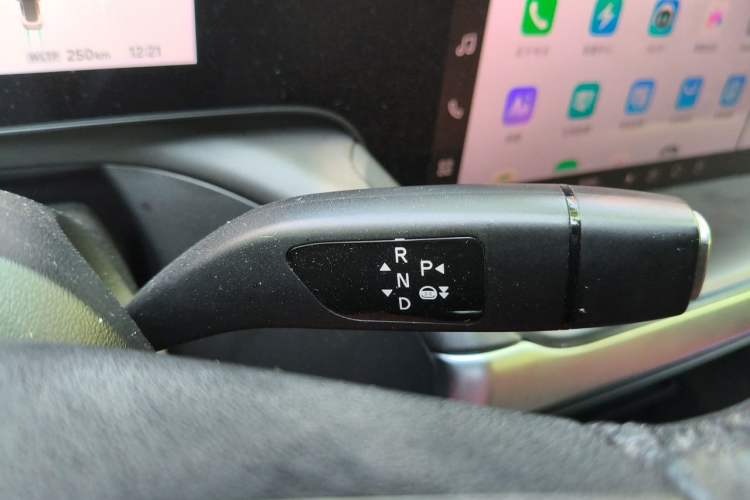Used XPeng P7 2022 586E Gear Lever
