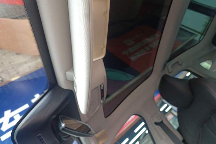 Used XPeng P7 2022 625E Headliner
