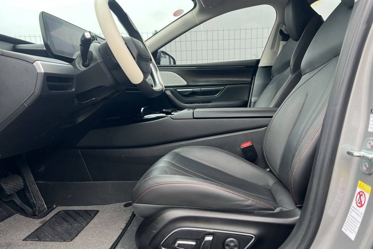 Used XPeng P7 2022 625E Interior 2