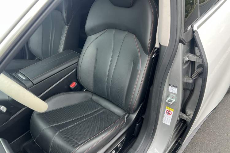 Used XPeng P7 2022 625E Interior 3