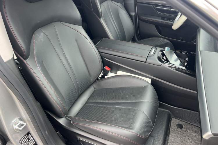 Used XPeng P7 2022 625E Interior 5