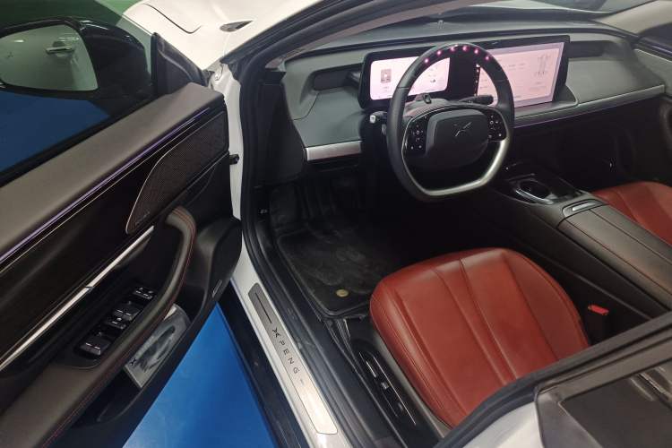 Used XPeng P7 2022 670E+ Interior 7