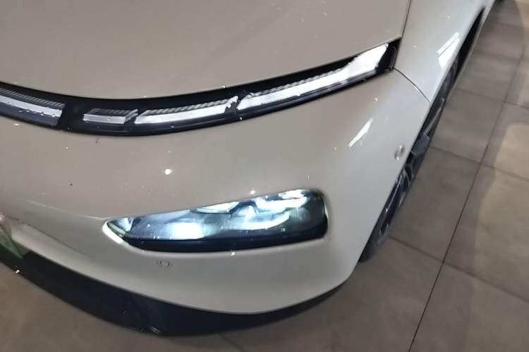 Used XPeng P7 2022 670E+ Left Front Headlight