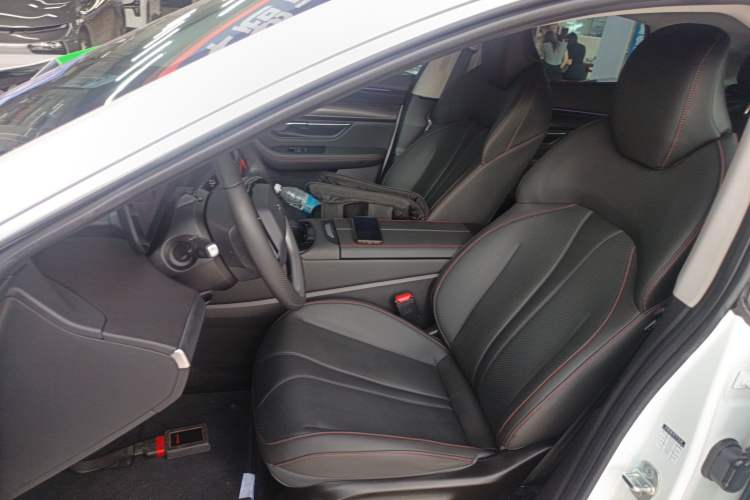Used XPeng P7 2022 625E Left Front Seat