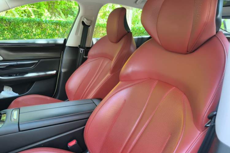 Used XPeng P7 2022 586E Left Front Seat