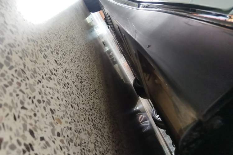Used XPeng P7 2022 670N+ Left Side Sill
