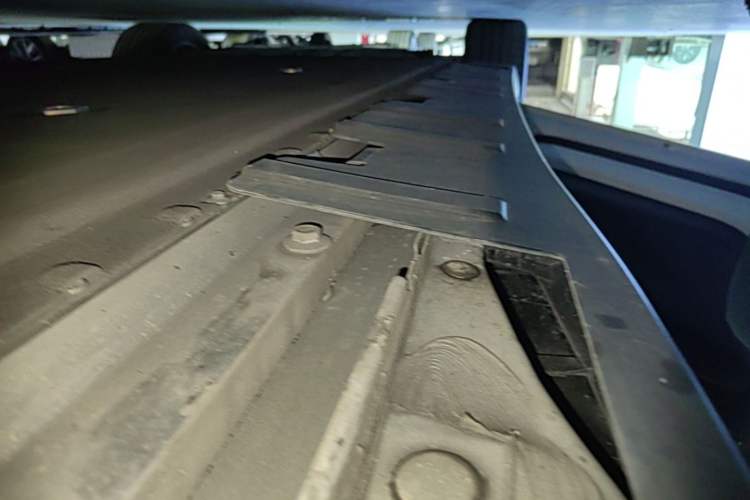 Used XPeng P7 2022 480E Left Side Sill