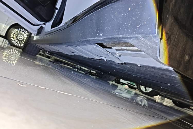 Used XPeng P7 2022 480N+ Left Side Sill