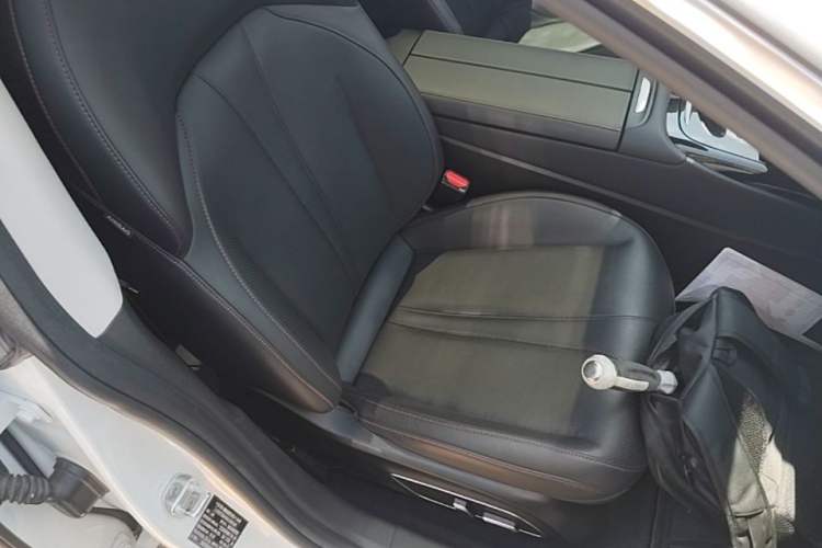 Used XPeng P7 2022 625E Right Front Seat