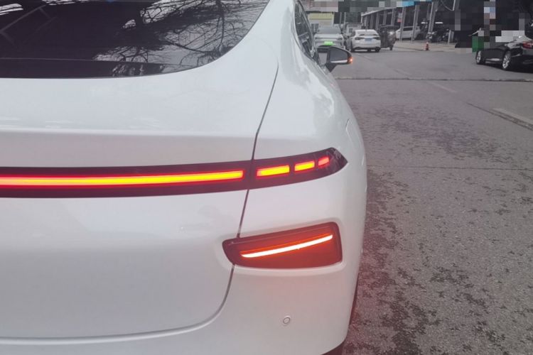 Used XPeng P7 2022 625E Right Rear Taillight