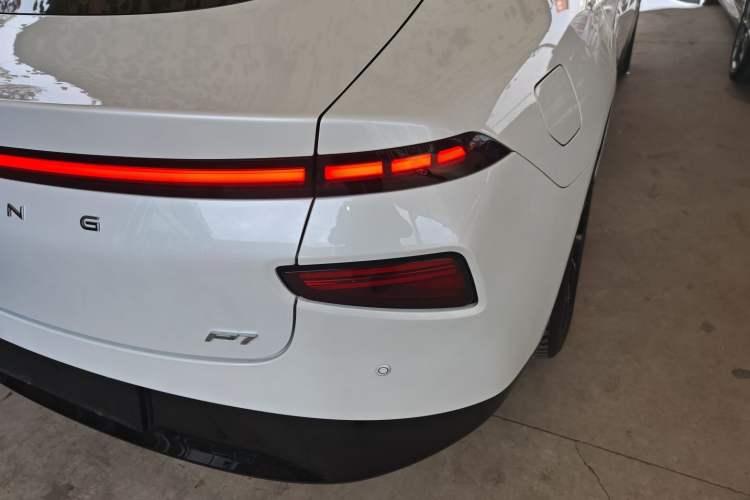 Used XPeng P7 2022 586G Right Rear Taillight