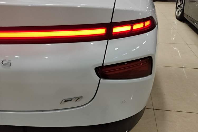 Used XPeng P7 2022 480N+ Right Rear Taillight
