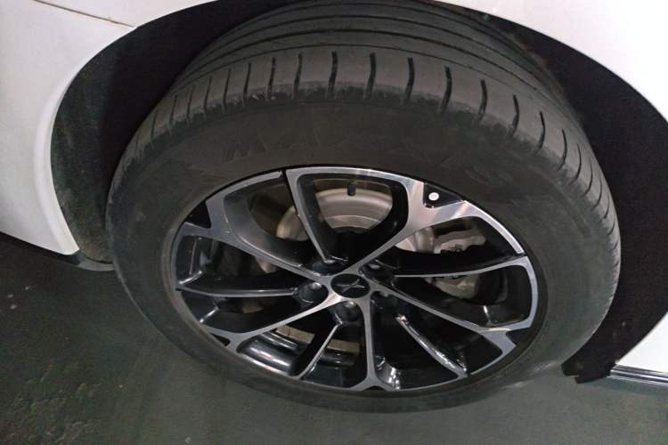 Used XPeng P7 2022 586G Right Rear Wheel Hub