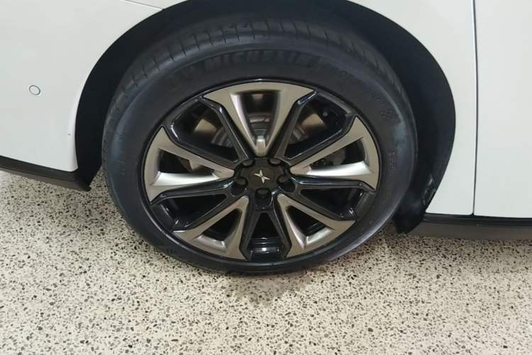 Used XPeng P7 2022 670N+ Right Rear Wheel Hub