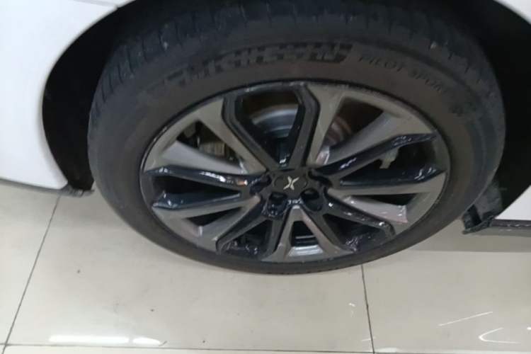 Used XPeng P7 2022 480E+ Right Rear Wheel Hub