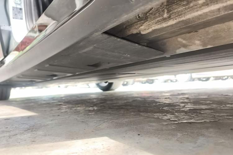 Used XPeng P7 2022 625E Right Side Sill
