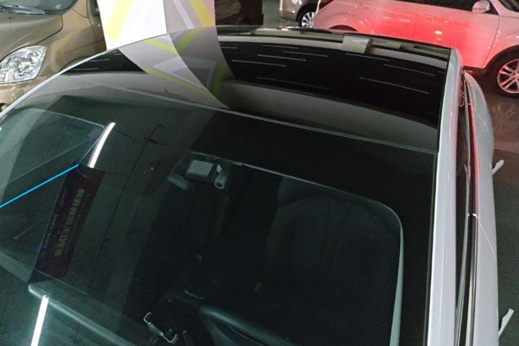 Used XPeng P7 2022 586G Roof