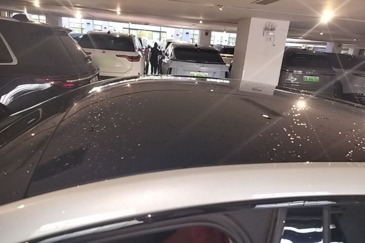 Used XPeng P7 2022 670E+ Roof