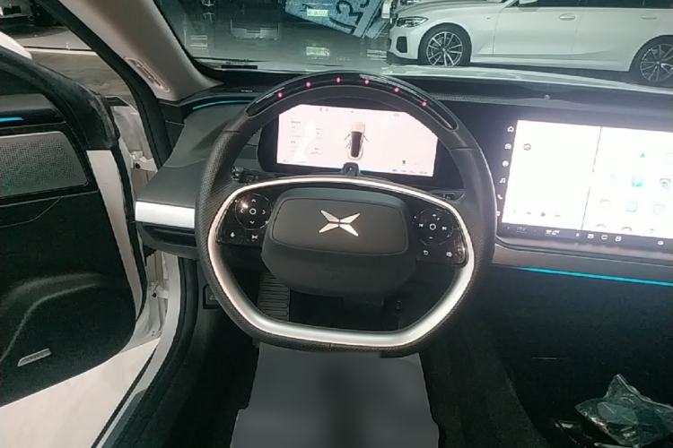 Used XPeng P7 2022 480E+ Steering Wheel