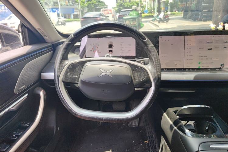 Used XPeng P7 2022 670N+ Steering Wheel