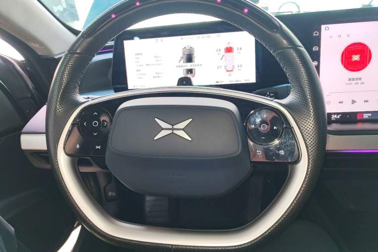 Used XPeng P7 2022 670N+ Steering Wheel