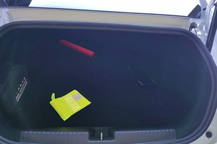 Used XPeng P7 2022 480E Trunk
