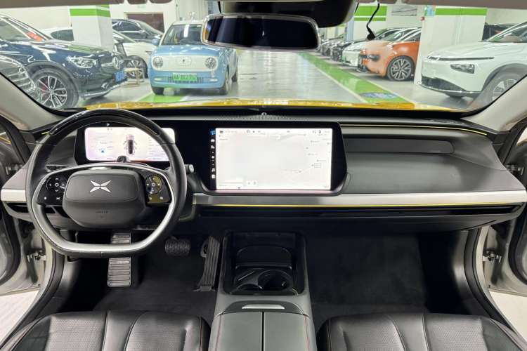 Used XPeng P7 2022 670N+ Center Console