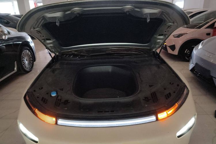 Used XPeng P7 2022 670N+ Engine Bay