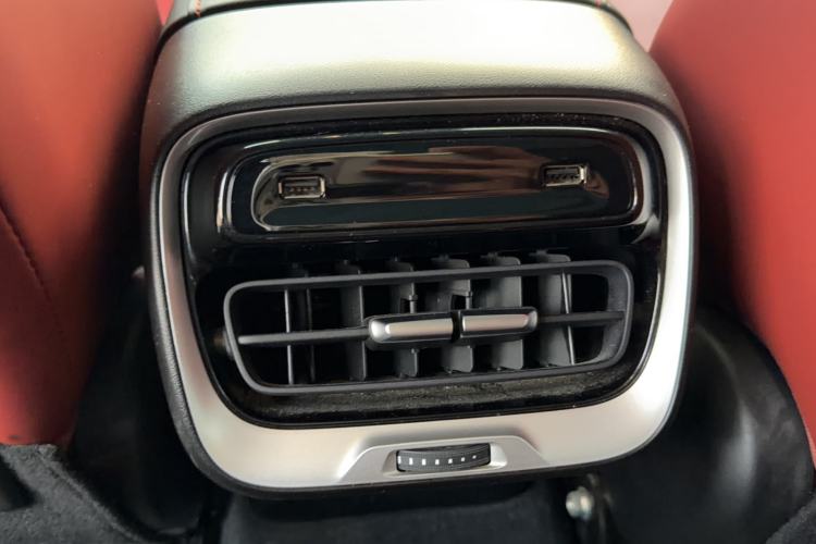 Used XPeng P7 2022 670E+ Interior 3