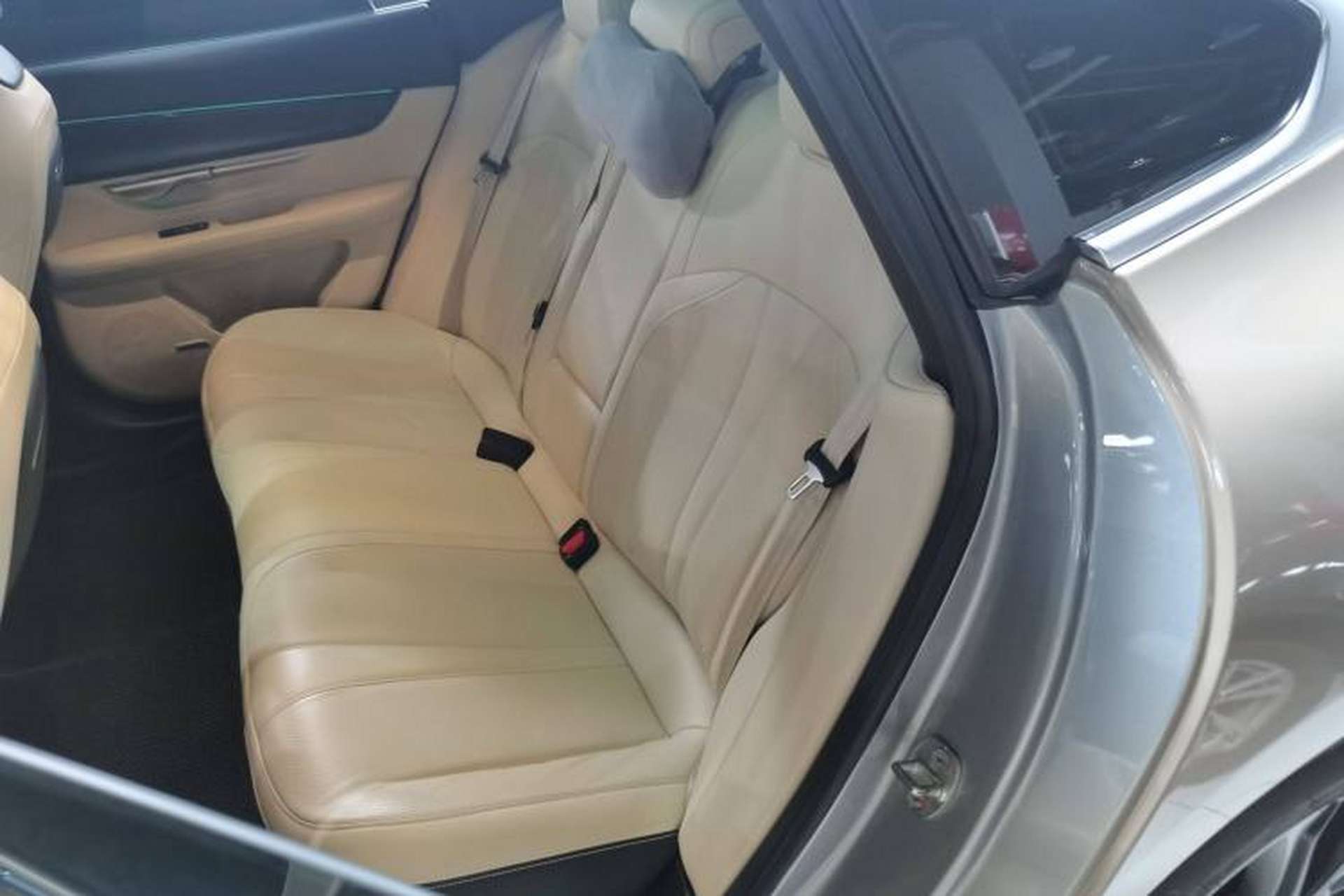 Used XPeng P7 2022 670N+ Left Rear Seat
