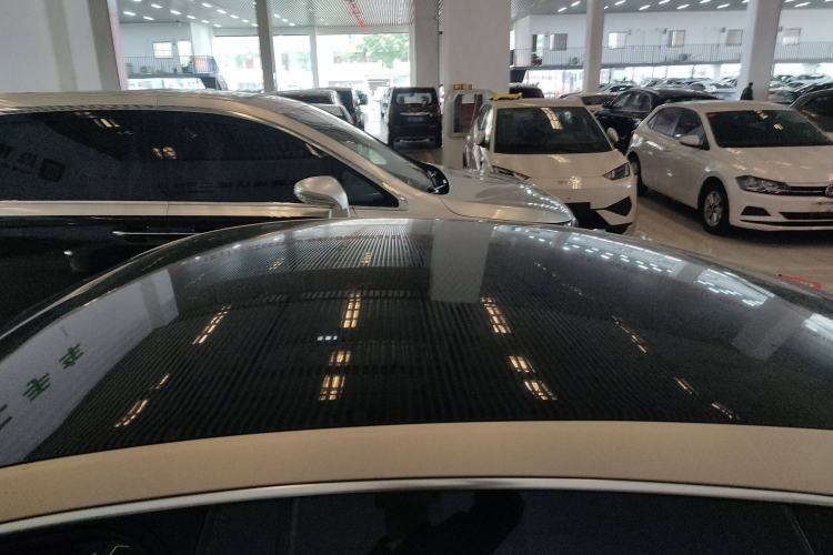 Used XPeng P7 2022 670N+ Roof