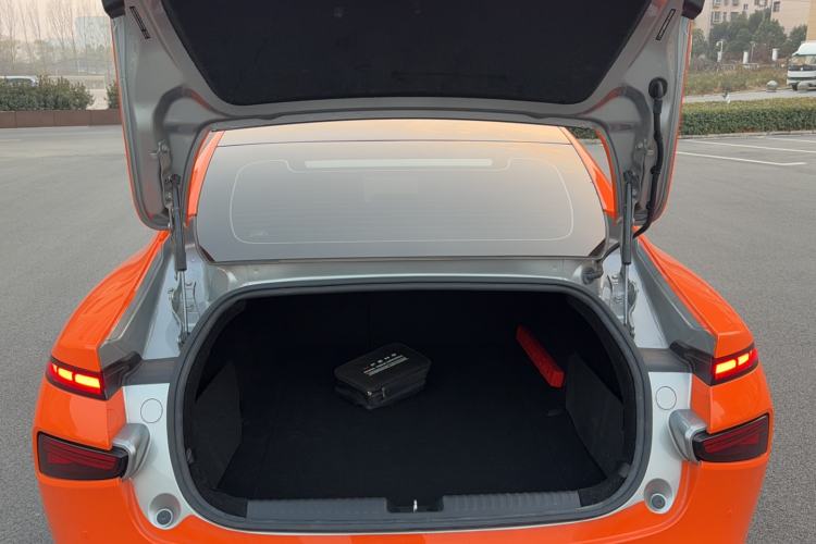 Used XPeng P7 2022 670E+ Trunk