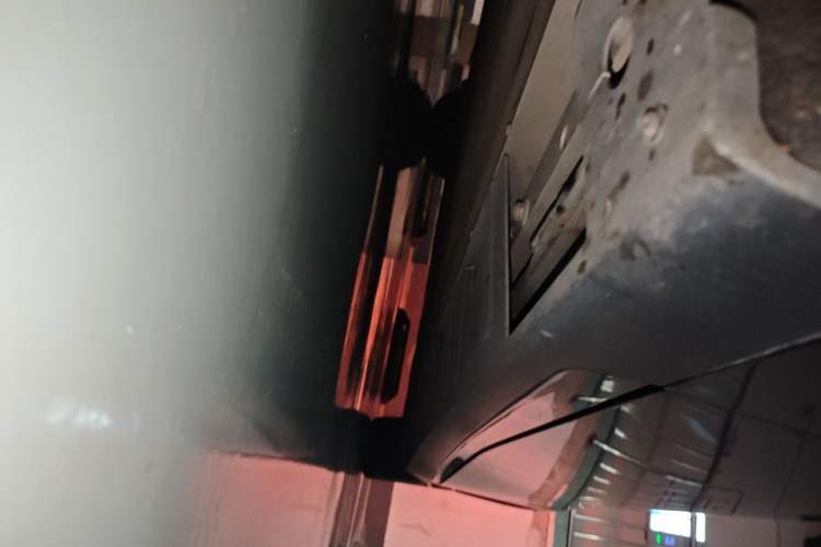 Used XPeng P7 2023 P7i 702 Pro Chassis Front Left