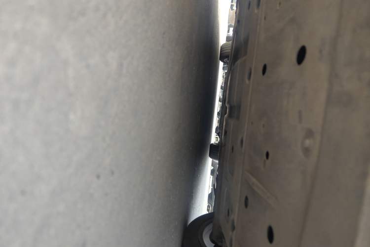 Used XPeng P7 2023 P7i 702 Pro Chassis Rear