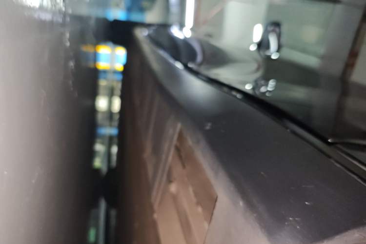 Used XPeng P7 2023 P7i 702 Pro Chassis Rear Left